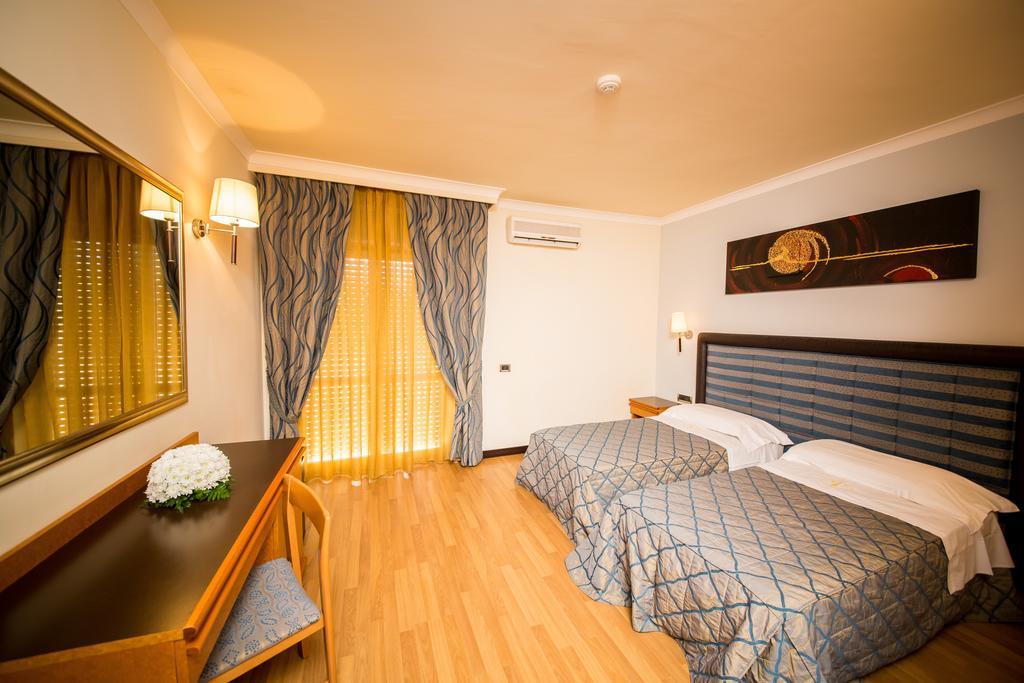 Hotel Ares Pontinia Rom bilde